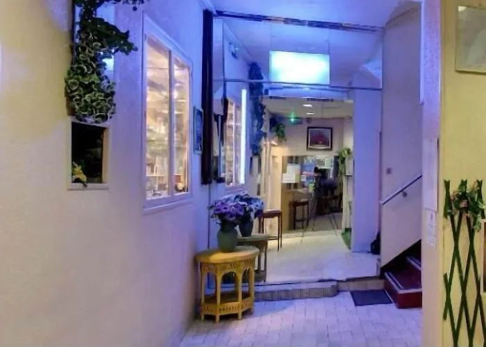 Notre Dame Auxiliatrice Hotel 2*