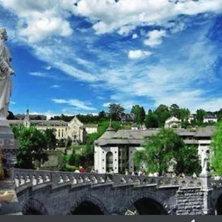 Notre Dame Auxiliatrice Ξενοδοχείο