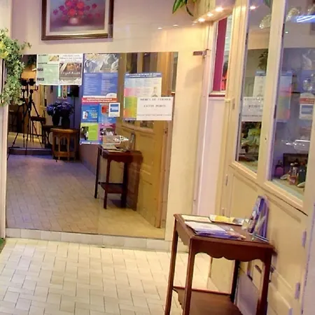 Notre Dame Auxiliatrice 2* Λούρδη