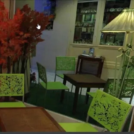 Notre Dame Auxiliatrice Hotell Lourdes