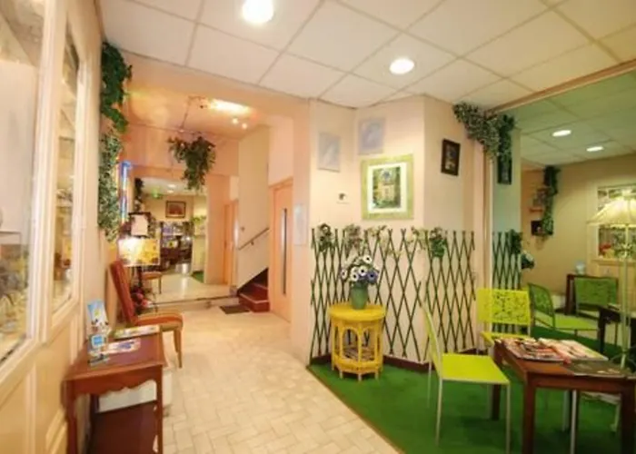 Notre Dame Auxiliatrice Hotell 2*