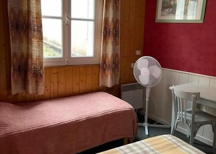 Notre Dame Auxiliatrice Hotel Lourdes