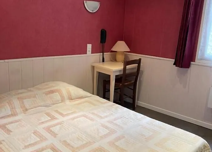 Notre Dame Auxiliatrice 2*